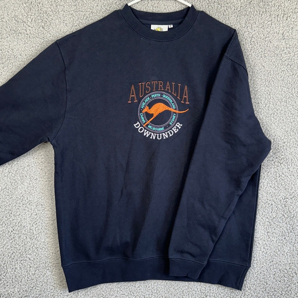 VINTAGE Australia Down Under Sweatshirt Crewneck Mens Medium Navy Blue Pullover